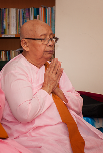 Nuns of Tisarana Vihara, August 2017